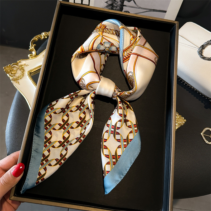 Silk Neck Scarf - 高級女性スクエアスカーフチェーンプリントバンダナ女性シルクスカーフカジュアルシャツ装飾 70 センチメートルネッカチーフヘッドバンド女性