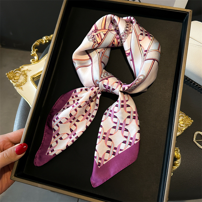 高級女性スクエアスカーフチェーンプリントバンダナ女性シルクス - Silk Neck Scarf のレビューと価格