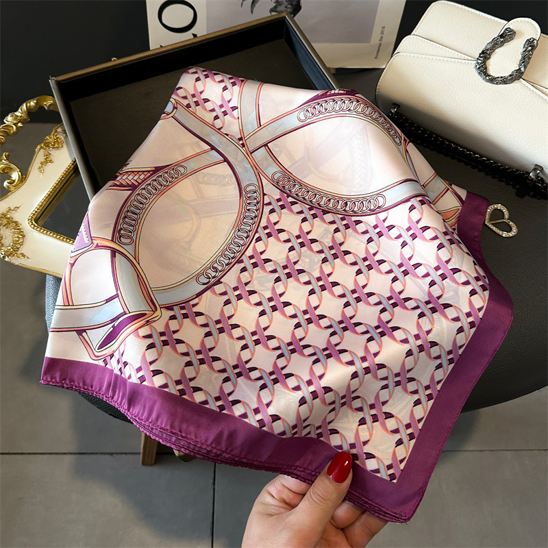 高級女性スクエアスカーフチェーンプリントバンダナ女性シルクス - Silk Neck Scarf のレビューと価格
